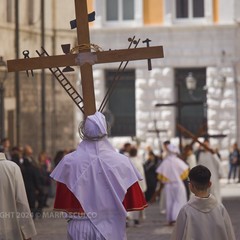 La Processione del Venerdì Santo a Barletta, antichissima fede e moderna preghiera