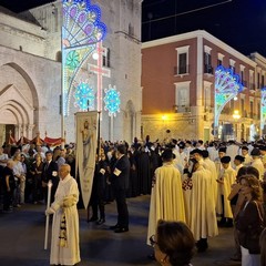 La devozione per il Santo Legno della Croce in processione