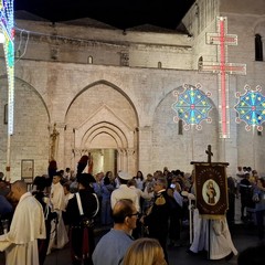La devozione per il Santo Legno della Croce in processione