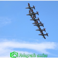 Le prove dell'Air Show delle Frecce Tricolori sul lungomare di Barletta