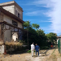 Pulizia straordinaria nell'area dell'ex distilleria di Barletta