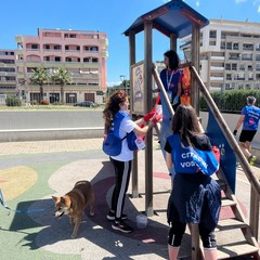 Retake Barletta in azione per portare bellezza nell'area giochi di viale Dante Alighieri
