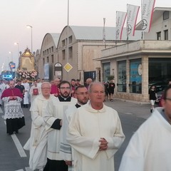 Arrivo dei Santi Patroni in Cattedrale: la devozione è nel cuore dei barlettani