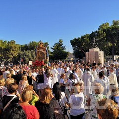 Si chiude la Festa Patronale di Barletta, il saluto finale ai Santi Patroni