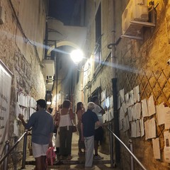 "La stradina dei poeti" nel cuore del centro storico di Barletta