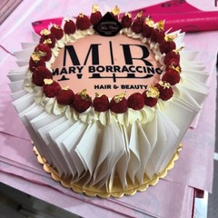 11 anni di dolcezza per la pasticceria “Mon Chéri”