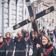 L'Ora Nona e il Voto del Venerdì Santo: Barletta rinnova il suo rito tra fede e memoria