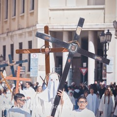 L'Ora Nona e il Voto del Venerdì Santo: Barletta rinnova il suo rito tra fede e memoria