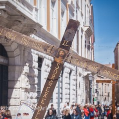 L'Ora Nona e il Voto del Venerdì Santo: Barletta rinnova il suo rito tra fede e memoria