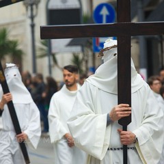 Il Venerdì Santo di Barletta: una processione viva che rinnova fede e storia