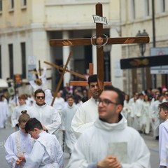 Il Venerdì Santo di Barletta: una processione viva che rinnova fede e storia