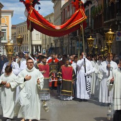 Il Venerdì Santo di Barletta: una processione viva che rinnova fede e storia