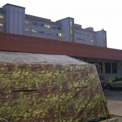 Il ministro Boccia visita l'ospedale da campo militare di Barletta