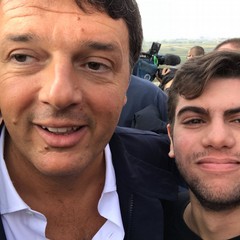 Matteo Renzi incontra alcuni studenti a Canne della Battaglia