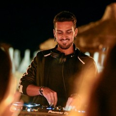 Il dj Jamie Lewis a Barletta