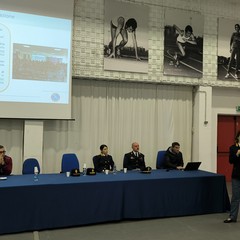 La Polizia di Stato incontra gli studenti dell’I.T.E.T. "Cassandro–Fermi–Nervi"