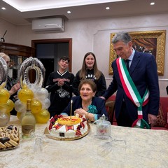 Nonna Anna compie 100 anni: gli omaggi del Sindaco di Barletta
