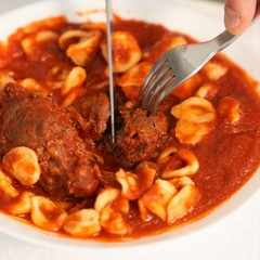 Brasciola e orecchiette