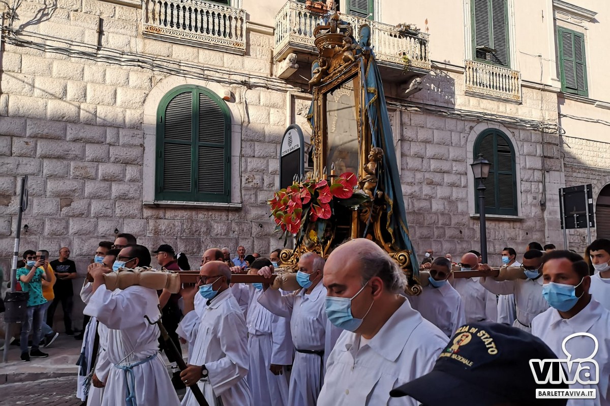 Chiusura del Mese Mariano: la Madonna torna al Santuario