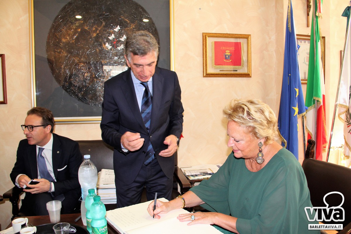 La Principessa Beatrice di Borbone Due Sicilie in visita a Barletta