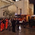 Inferno in Vico Giovenale, squarciata una palazzina