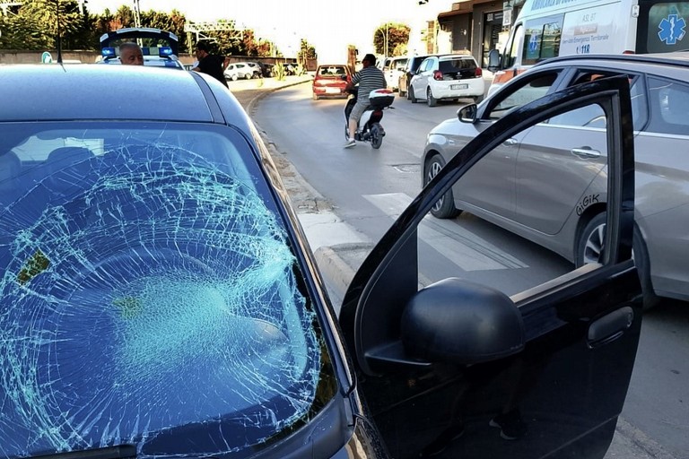 Investito sulle strisce pedonali: incidente in viale Ippocrate a Barletta