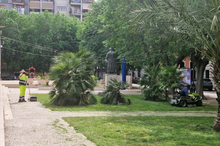Manutenzione piazza Federico II di Svevia