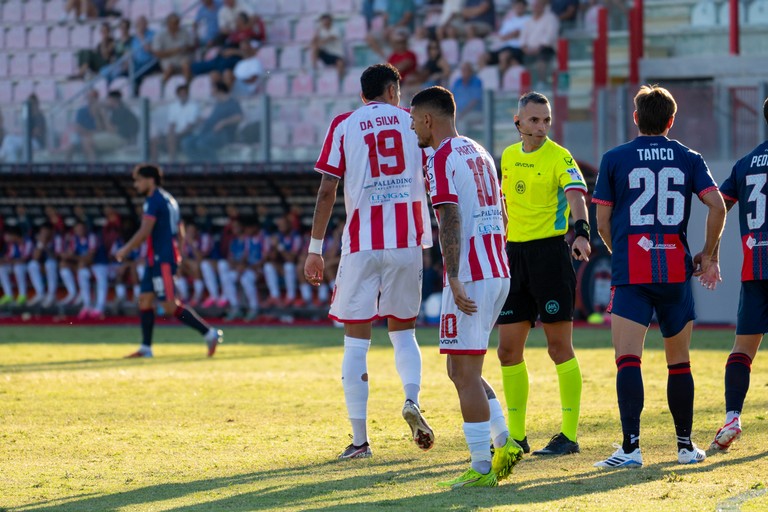 Crotone-Barletta 2-2 (Foto Alessandro Iodice / SS Barletta 1922)