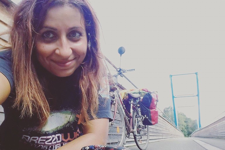 In bicicletta da Barletta a Capo Nord, il racconto di Antonella Gentile