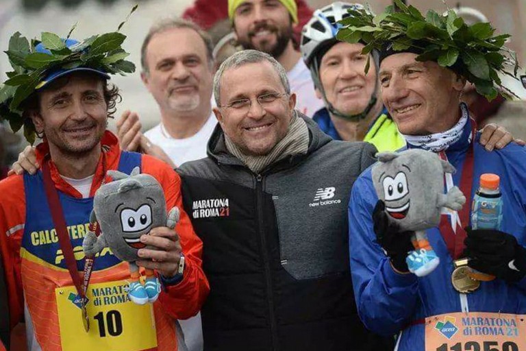 Maratona di Roma, medaglia celebrativa per Eligio Lomuscio di Barletta