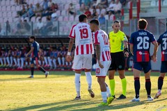 Il Barletta si lllude, ma il Crotone la riprende. Allo Scida è 2-2