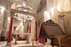 “La Via Crucis tra musica e poesia”, in Cattedrale a Barletta la voce di Franco Terlizzi