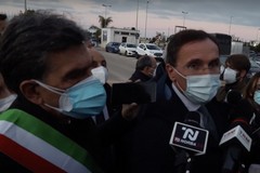 Ospedale da campo Covid a Barletta: la visita del ministro Francesco Boccia