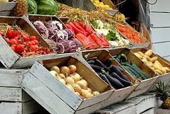 Esporre in strada frutta e verdura? Da oggi è condannabile penalmente