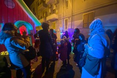 Il Quartiere Medaglie d’Oro celebra il Natale con successo nonostante la pioggia