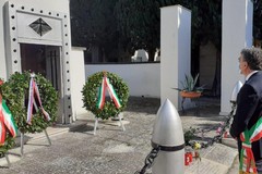 Barletta commemora i defunti con una cerimonia simbolica