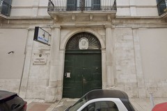 Violati gli arresti domiciliari. Non li trovano in casa e finiscono in carcere