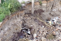 Rete Civica: «Barletta, la costa crolla ma l’importante è il palco»