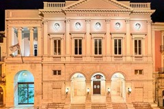 Giornata Nazionale della consapevolezza sull’endometriosi, il Curci si è colorato di giallo