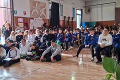 “Disconnetti l’odio, condividi il rispetto”: a Barletta i ragazzi imparano la cittadinanza digitale