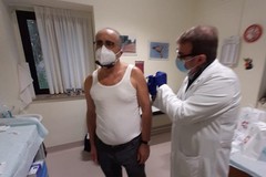 Dino Delvecchio: «Mi sono vaccinato, ma il pensiero è per i medici che hanno perso la vita»