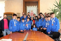 Il sindaco Cannito incontra i medagliati del taekwondo e l'associazione "Amici del Cammino"