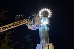 Si riaccendono le dodici stelle per la Madonna di piazza Plebiscito 