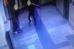 Rapina, lesioni personali e ricettazione: due persone fermate a Barletta dalla Polizia