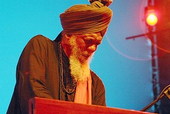 L'incantesimo musicale di Dr. Lonnie Smith, una leggenda del jazz