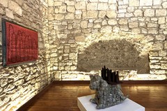 Cornerstones, l'arte contemporanea arriva nei sotterranei del castello di Barletta