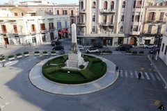 Chiusura piazza Caduti, «solo danni per noi commercianti di Barletta»