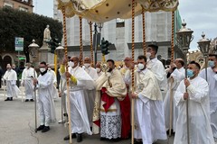 Nella domenica di Pasqua la secolare processione dalla chiesa di San Giacomo Maggiore