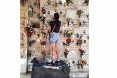 «Il cimitero di Barletta è privo di scale mobili», la denuncia di Carlo Leone