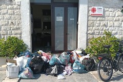 Finti donatori alla Caritas di Barletta: «Non è solidarietà, sono scarichi abusivi. Pronti a denunciare»